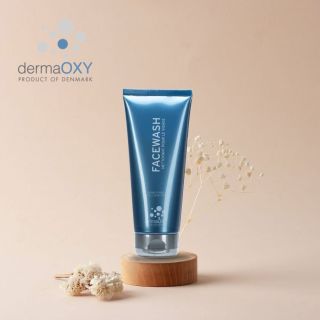 Žiarivá pleť začína dokonalým čistením ✨ 💧 Čistiaci gél na tvár - Jemne odstraňuje make-up a nečistoty a zároveň upokojuje...